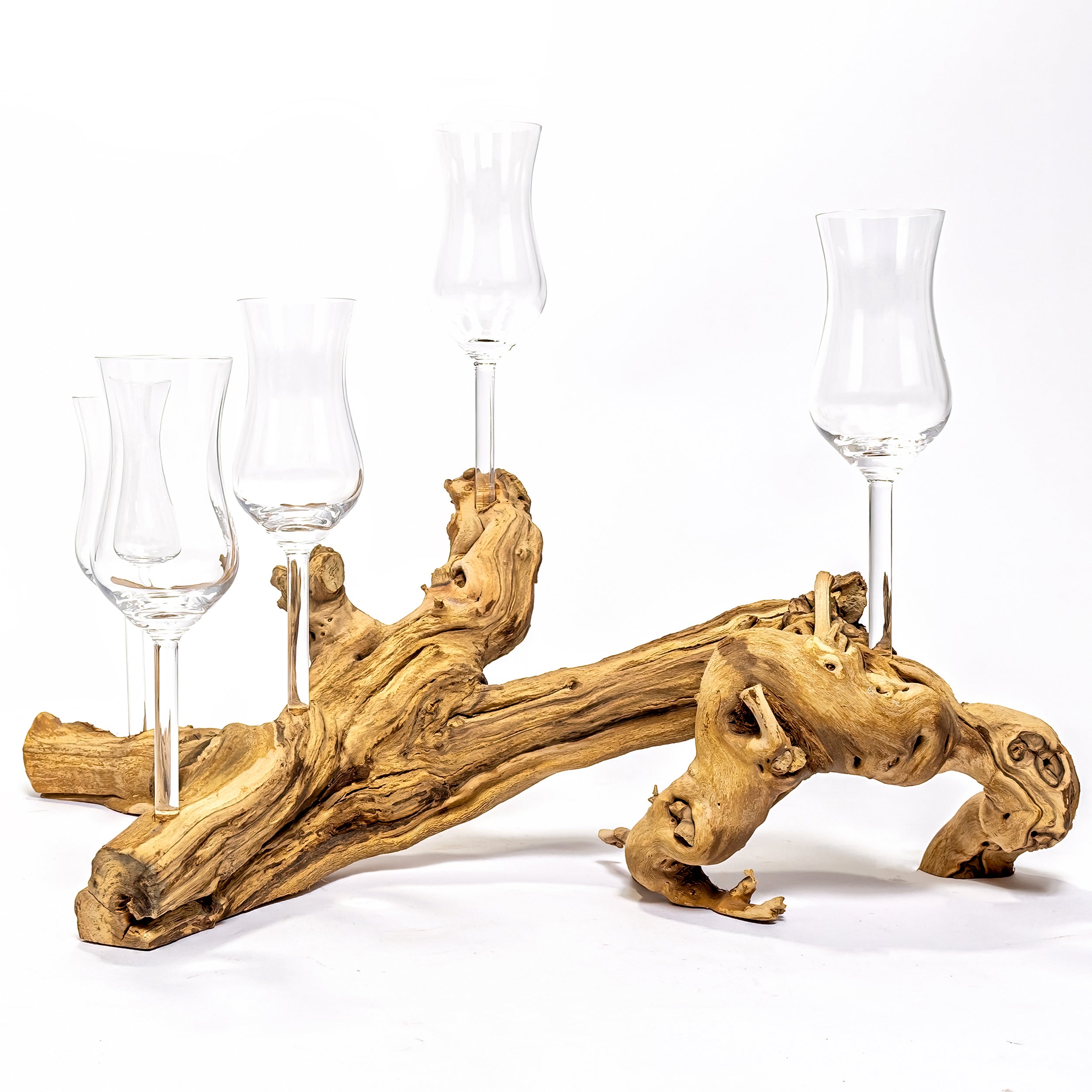 Grappawurzel Schnapsglas ohne Fuß auf Echtholzwurzel