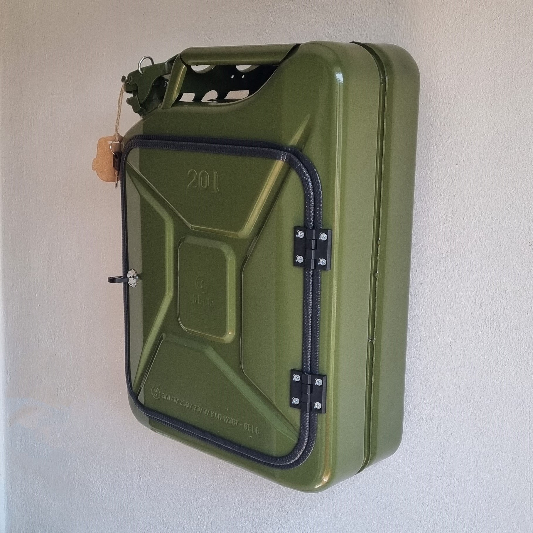 Wandhalterung Kanister JerryCan Kanisterbar Minibar
