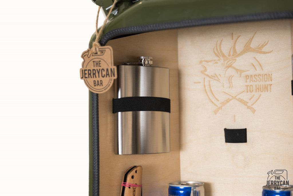 Männerhandtasche mal anders - Die Minibar für echte Jäger