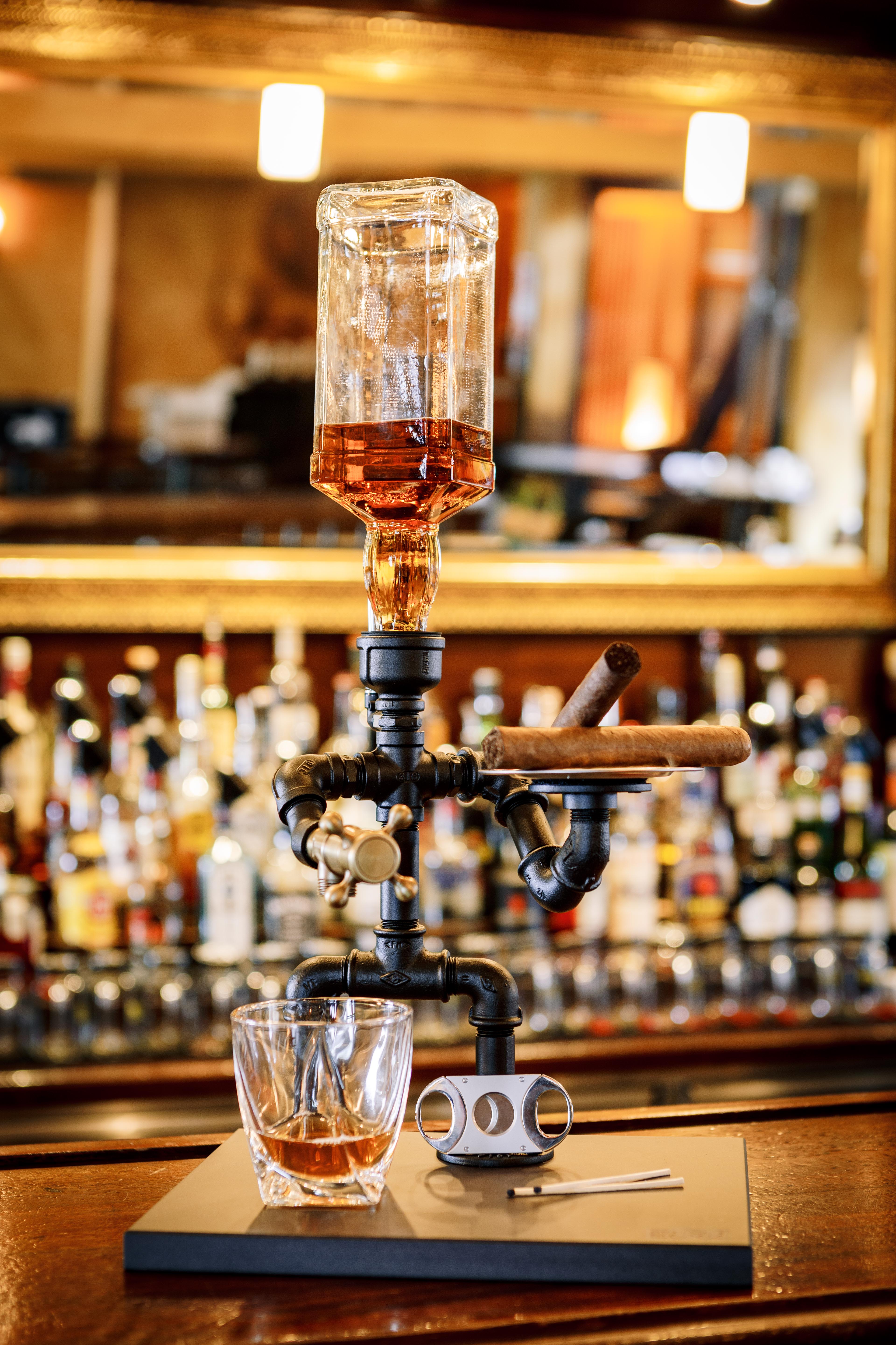 Getränkespender Spirituosen Whisky Schnaps Rum Grappa