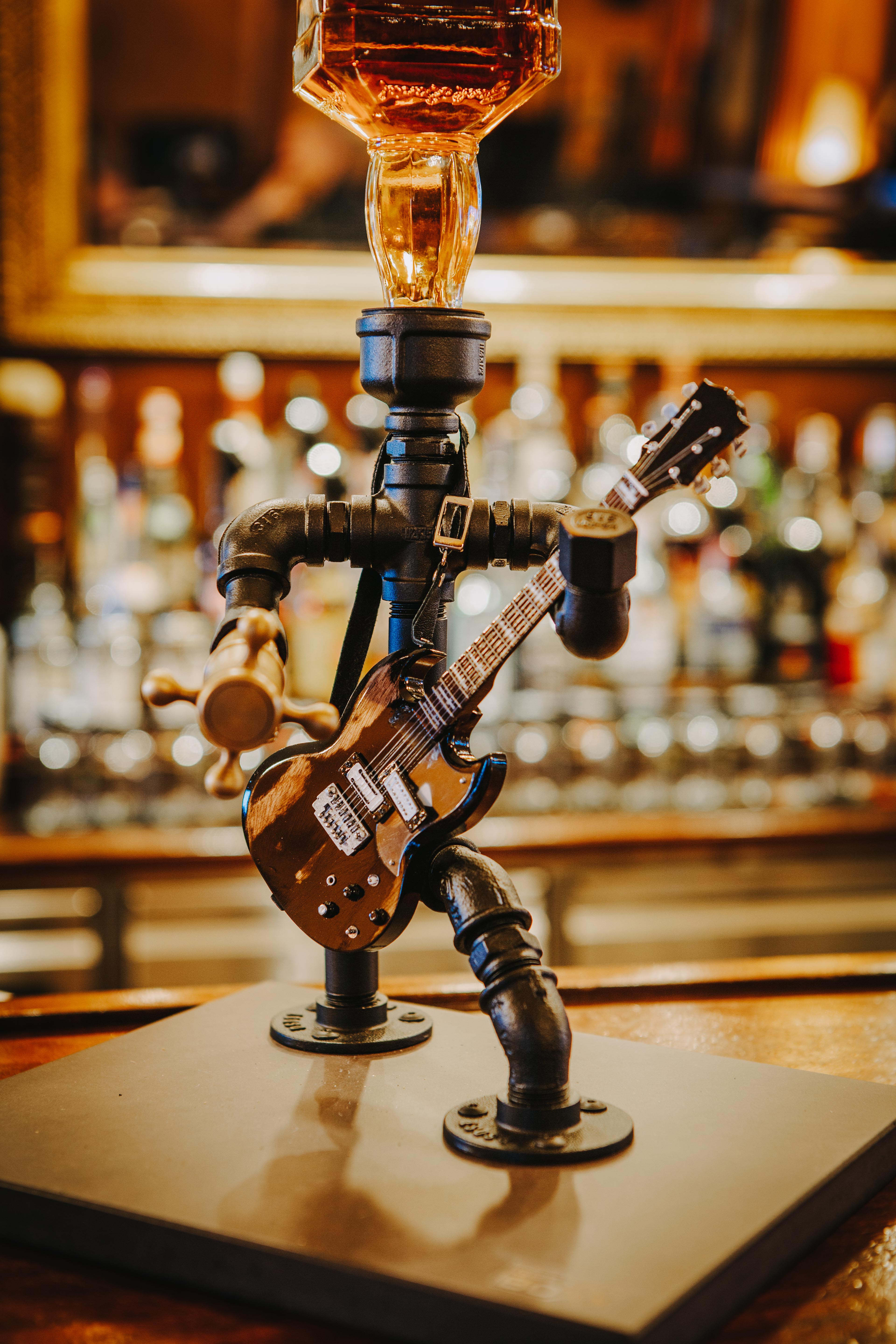 Getränkespender für Whisky Schnaps Grappa Rum Spirituosen