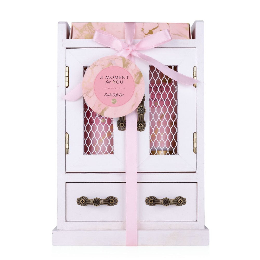 A moment for you - Badeset in Holzschrank