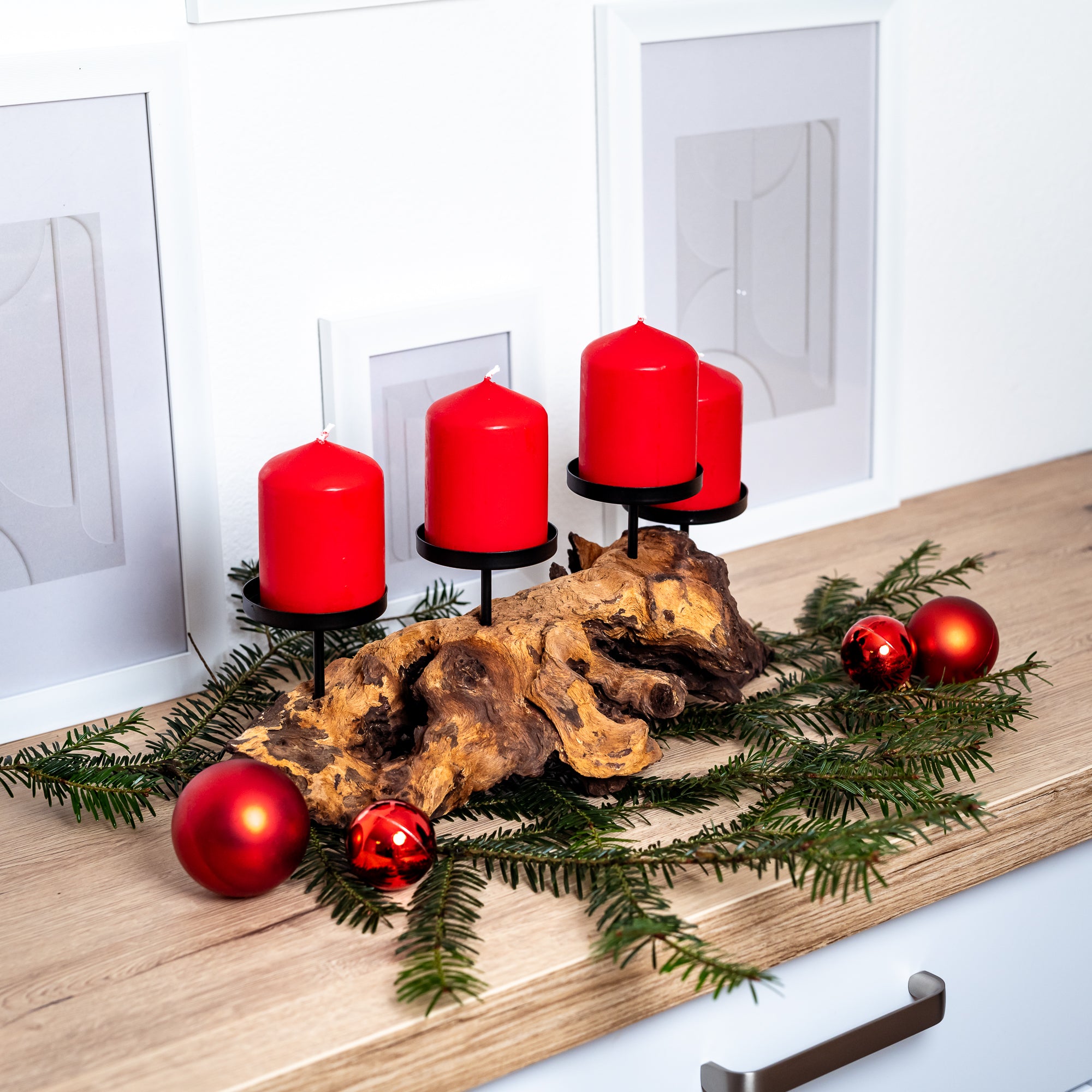 Beispielbild mit roten Kerzen