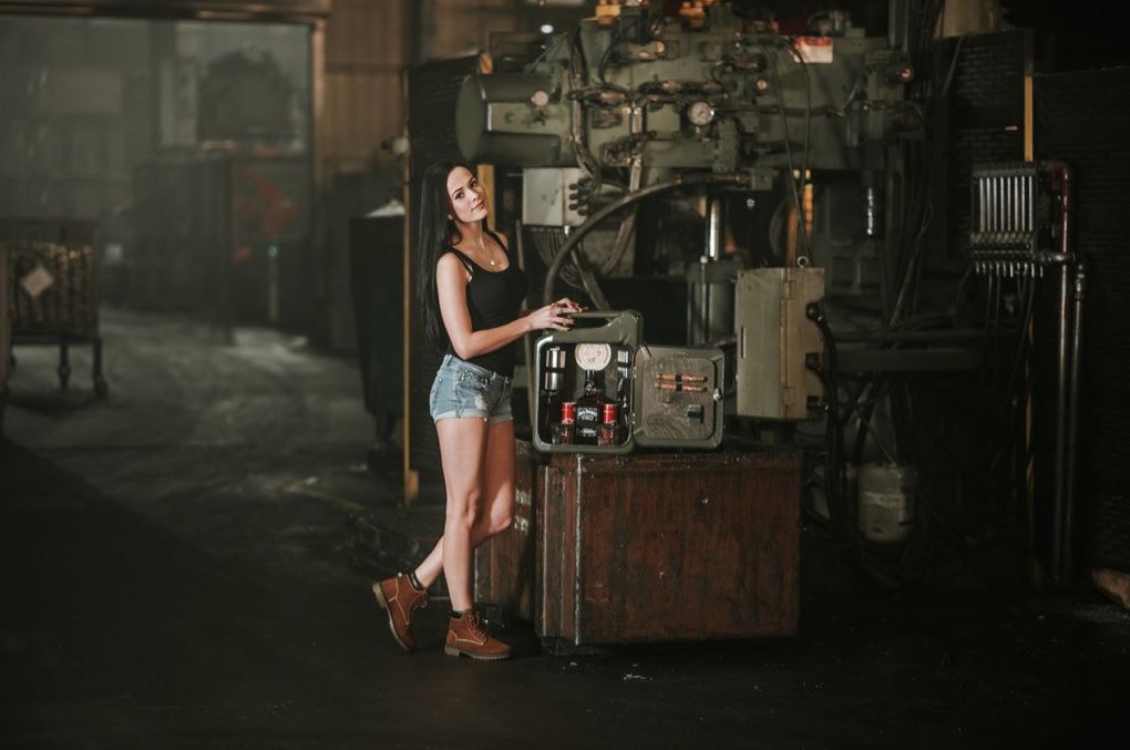 Männerhandtasche mal anders -Real Man- Die Minibar für echte Kerle