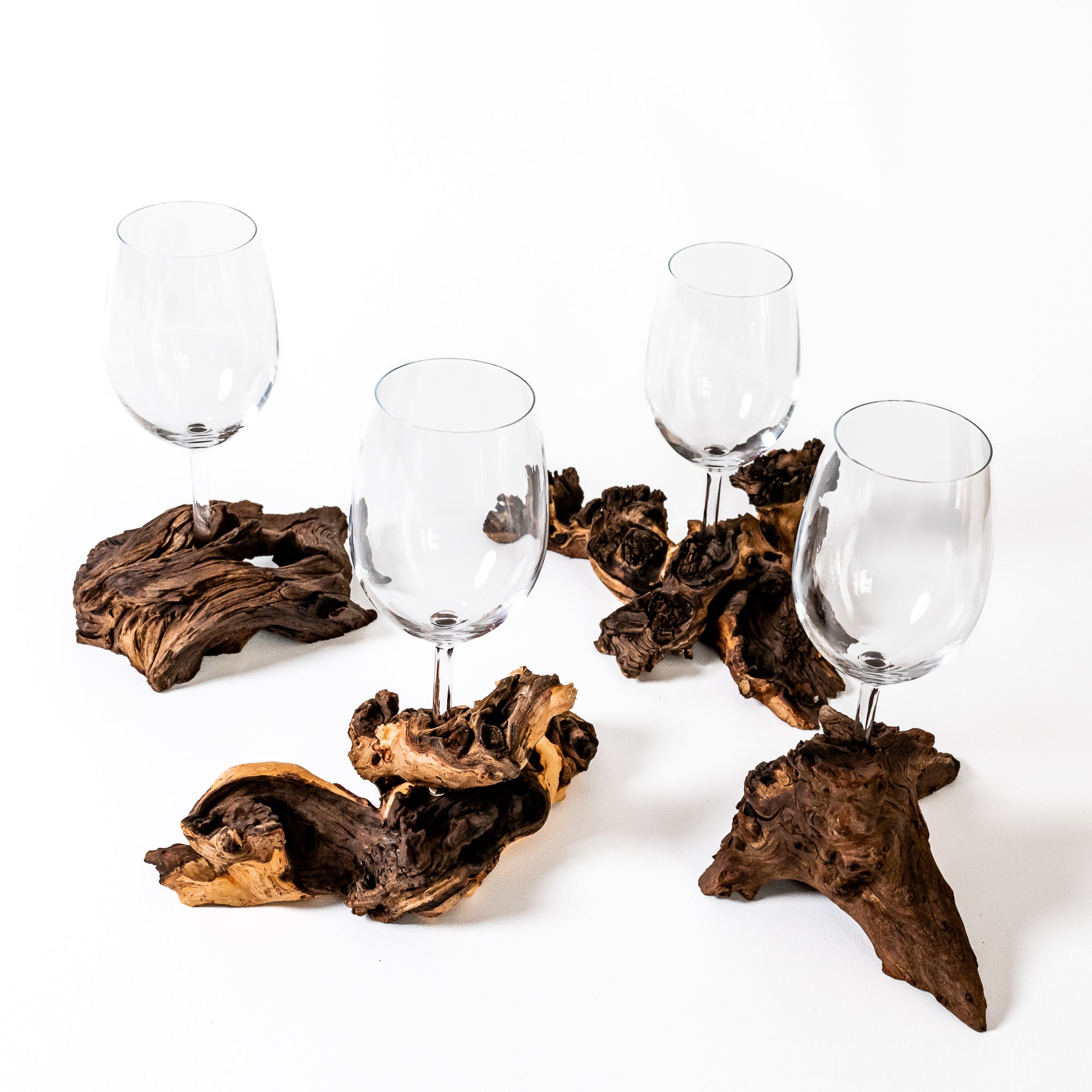 Weinglas 370ml auf Echtholzwurzel ohne Stiel